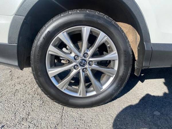 2018 Toyota RAV4 AWD All Wheel Drive RAV 4 Limited SUV - cars & for sale in Klamath Falls, OR – photo 9