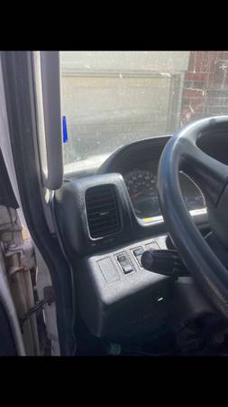 2016 Hino 268 with a lift gate for sale in Miami, FL – photo 8