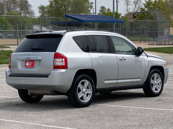 2010 Jeep Compass Latitude 4x4 - - by dealer - vehicle for sale in Council Bluffs, NE – photo 8