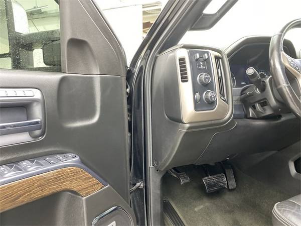 2018 GMC Sierra 3500HD Denali - - by dealer - vehicle for sale in Chillicothe, OH – photo 11