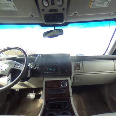 2006 Cadillac Escalade ESV - cars & trucks - by dealer - vehicle... for sale in Cambridge, MN – photo 18