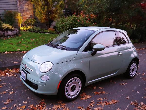 2013 FIAT 500 POP 2 Door Coupe - Beautiful Condition for sale in Lake Oswego, OR