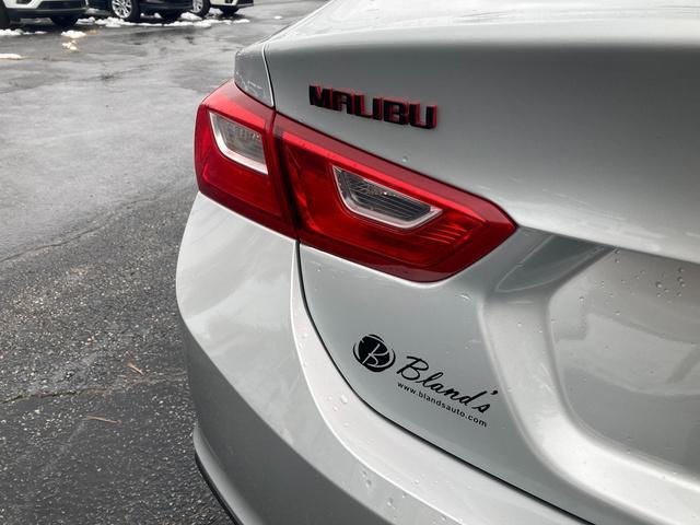 2018 Chevrolet Malibu LT for sale in Bloomington, IN – photo 4