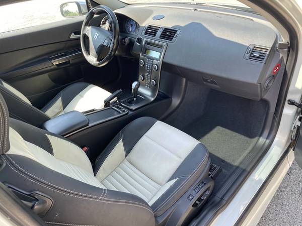 Volvo C30 R-Design Sport Hatchback - - by dealer for sale in Hollister, MO – photo 9