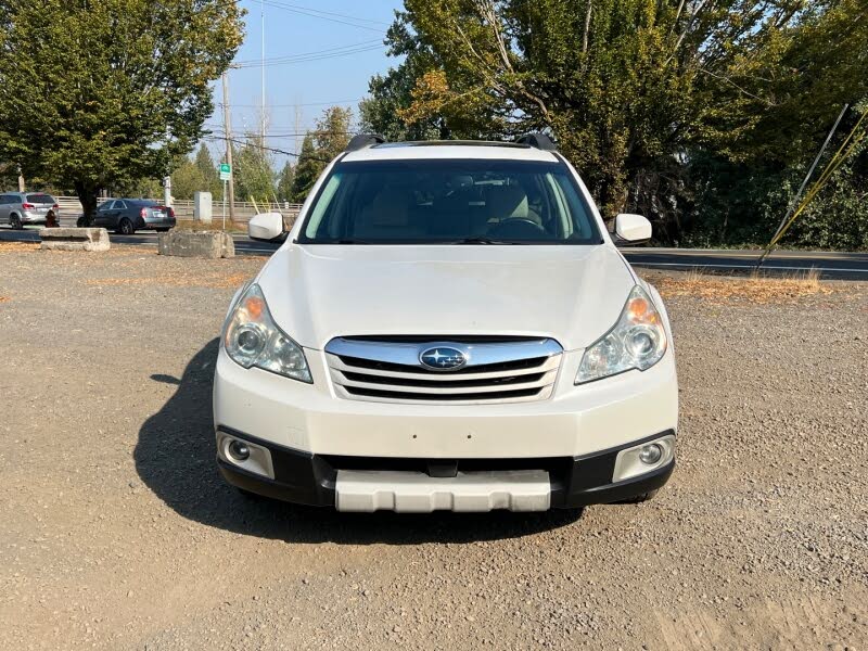 2011 Subaru Outback 2.5i Limited for sale in Portland, OR – photo 4