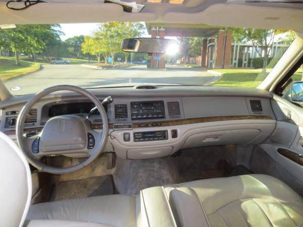 1997 Lincoln Town Car for sale in Columbia, SC – photo 9
