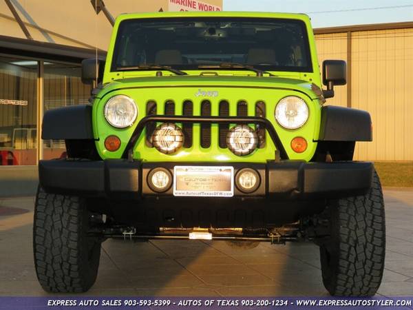 2013 JEEP WRANGLER UNLIMITED/4X4/CLEAN CARFAX/ BLUETOOTH/WE... for sale in Tyler, TX – photo 2