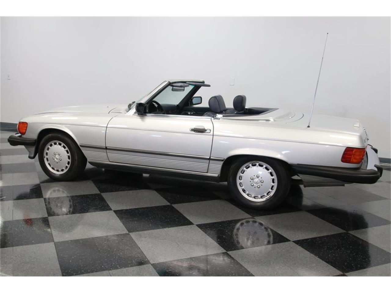 1989 Mercedes-Benz 560SL for sale in Concord, NC – photo 7