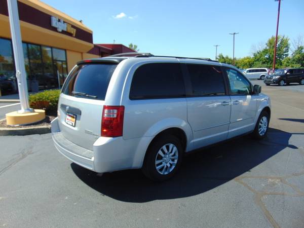 2010 Dodge Grand Caravan SE - cars & trucks - by dealer - vehicle... for sale in Inidanapolis, IN – photo 17