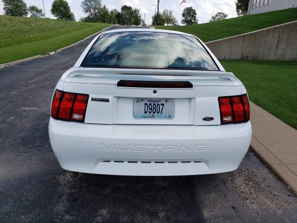 2000 FORD MUSTANG **TAKE A LOOK** for sale in Macon, MO – photo 2