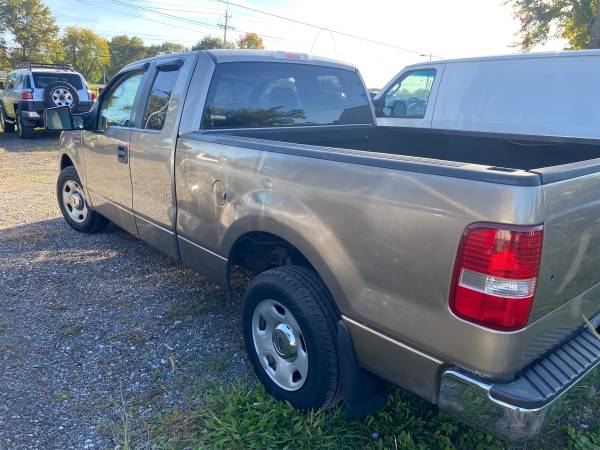 2005 Ford F-150 XLT 1 owner 65, 000 miles! 1 owner Available! - cars for sale in REYNOLDSBURG, OH – photo 4