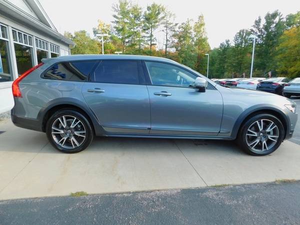 2017 Volvo V90 Cross Country T6 AWD - BAD CREDIT OK! - cars & trucks... for sale in Salem, NH – photo 6