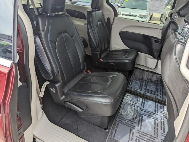 2021 Chrysler Pacifica Touring-L for sale in Waterloo, IA – photo 24