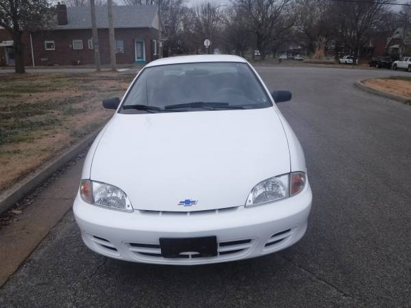 2002 CHEVY CAVALIER - cars & trucks - by dealer - vehicle automotive... for sale in Saint Louis, MO
