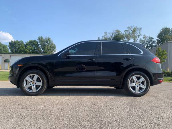 2012 Porsche Cayenne S 4 8L V8 Up-to-date Maintenance - cars & for sale in Jeffersonville, KY – photo 2