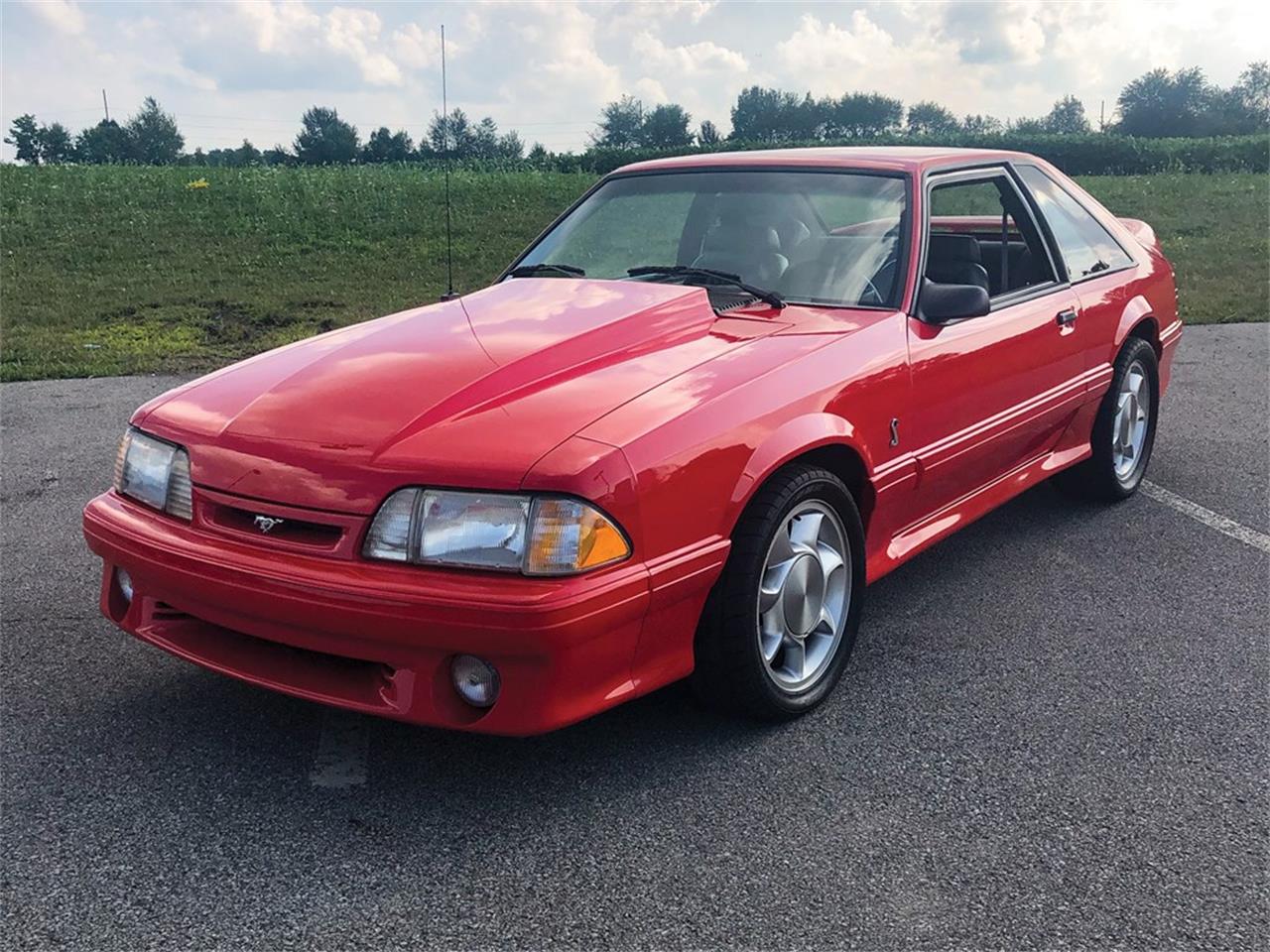 For Sale at Auction: 1993 Ford Mustang Cobra for sale in Auburn, IN – photo 11