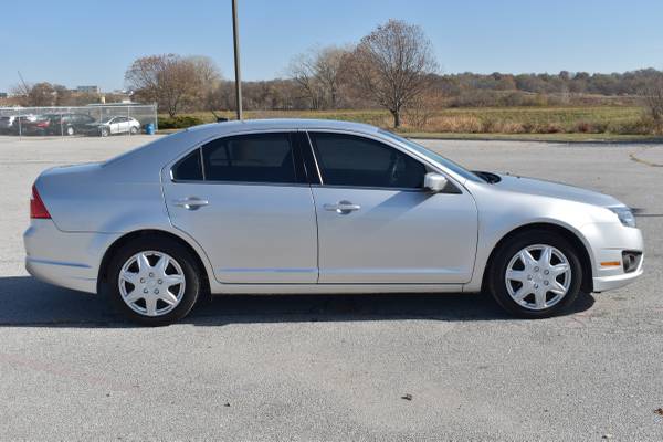 2011 Ford Fusion SE ***CLEAN NEBRASKA TITLE W/112K MILES ONLY*** -... for sale in Omaha, IA – photo 5