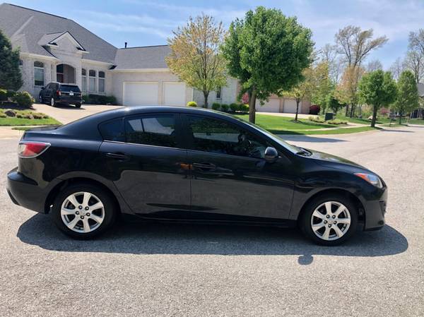 2010 Mazda 3 Sport Gas Saver - - by dealer - vehicle for sale in Indianapolis, IN – photo 4