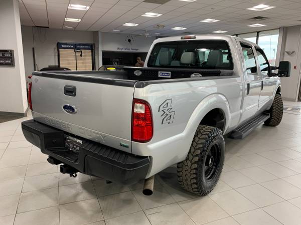 2011 FORD F-250 SUPER DUTY XL - cars & trucks - by dealer - vehicle... for sale in Springfield, IL – photo 7