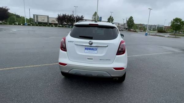 2021 Buick Encore Preferred hatchback White Frost Tricoat - cars & for sale in Bentonville, AR – photo 7