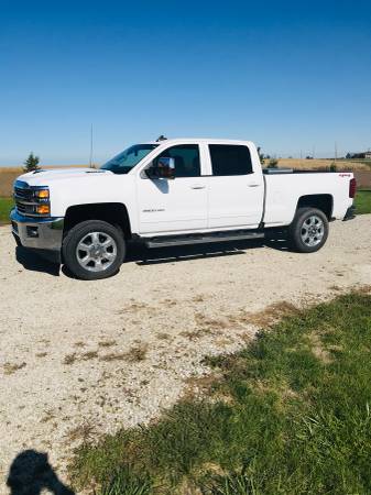 2017 Chevy 2500 duramax for sale in West Point, IA