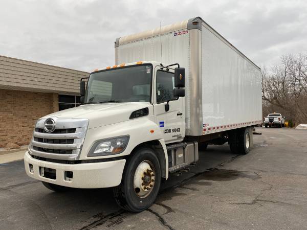 2015 Hino 268A 26' Box Truck ***DOCK HEIGHT***AUTOMATIC TRANS*** -... for sale in Swartz Creek, WI