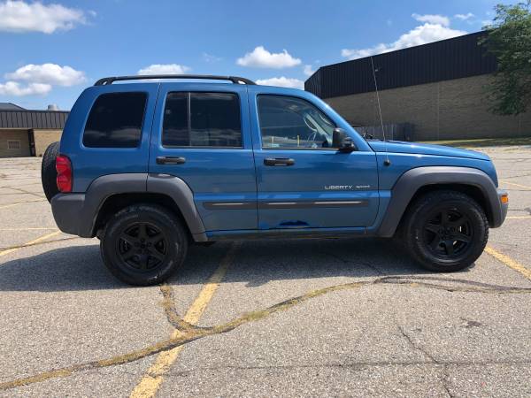 Accident Free! 2003 Jeep Liberty! 4x4! Best Buy! for sale in Ortonville, MI – photo 6