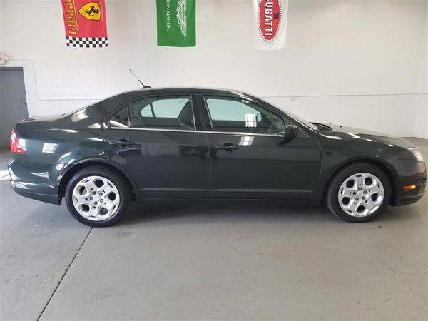 2010 Ford Fusion 4dr Sdn SE FWD -EASY FINANCING AVAILABLE for sale in Bridgeport, CT – photo 3