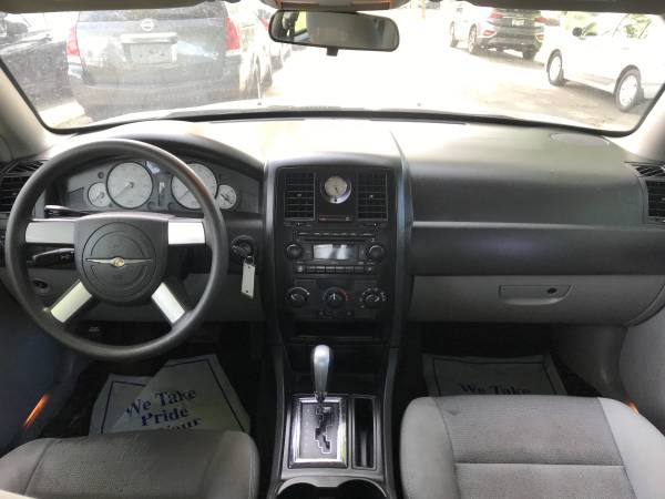2007 CHRYSLER 300 for sale in milwaukee, WI – photo 11