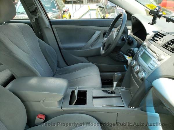 2011 Toyota Camry Silver - - by dealer - vehicle for sale in Woodbridge, District Of Columbia – photo 10
