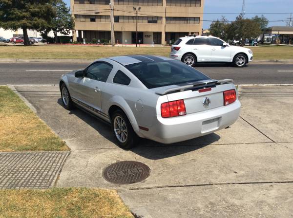 It has a hand shaker! 2005 Ford Mustang **FREE WARRANTY** for sale in Metairie, LA – photo 13