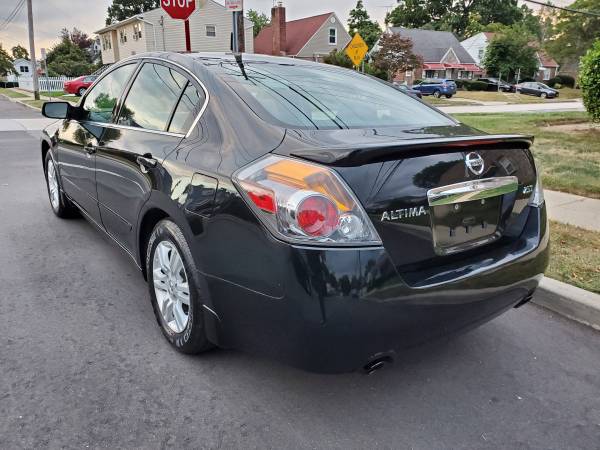 2012 Nissan Altima 2.5s 67k low miles Clean Title special edition 4dr for sale in Valley Stream, NY – photo 3