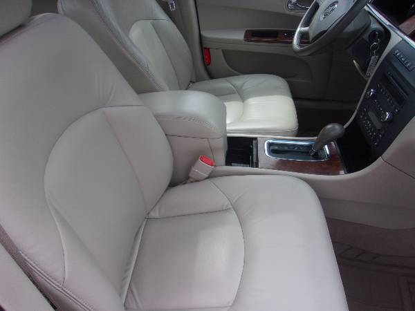2006 Buick Lacrosse CX 4dr - - by dealer - vehicle for sale in Hortonville, WI – photo 9