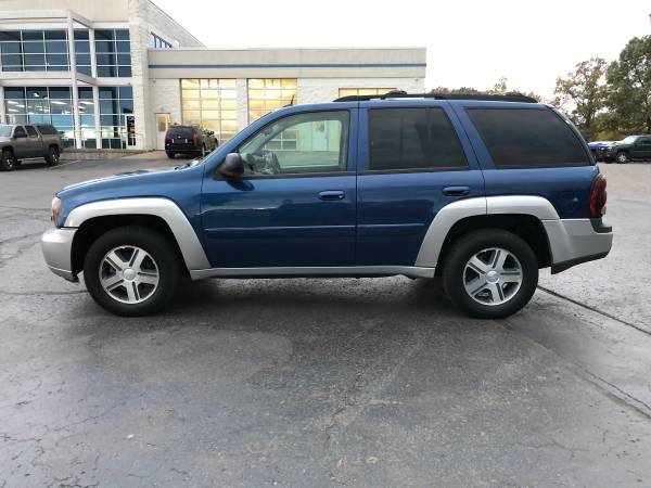 Affordable! 2005 Chevy Trailblazer! 4x4! Low Miles!! for sale in Ortonville, MI – photo 2