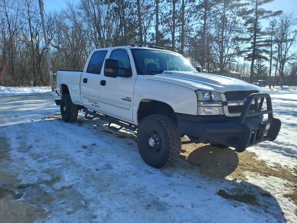 2004 chevy 2500hd duramax NO RUST FS/TRADE - - by for sale in Endeavor, WI – photo 2