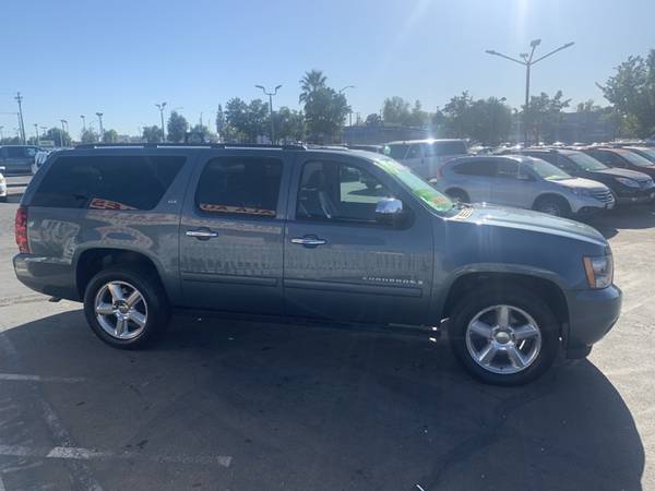 2008 Chevrolet Suburban LTZ**1 OWNER **NAVY**MOONROOF****LOW MILES**** for sale in Sacramento , CA – photo 7