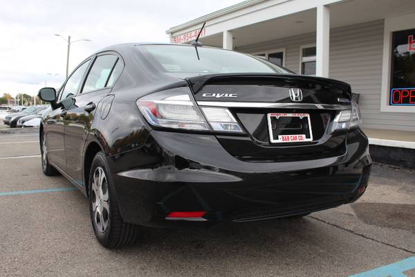 2013 Honda Civic Hybrid *Clearance* *PRICE REDUCED* - cars & trucks... for sale in Mount Clemens, MI – photo 4