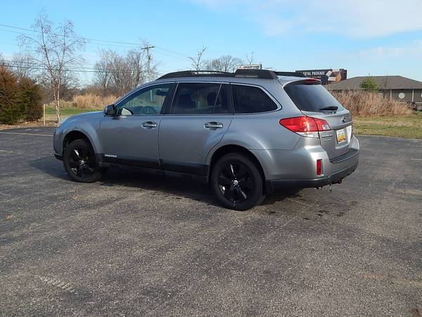 2010 Subaru Outback Limited - cars & trucks - by owner - vehicle... for sale in Grand Rapids, MI – photo 2