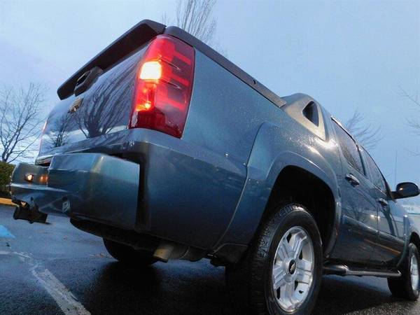 2008 Chevrolet Chevy Avalanche LTZ Sport Utility Pickup / Leather... for sale in Portland, OR – photo 24