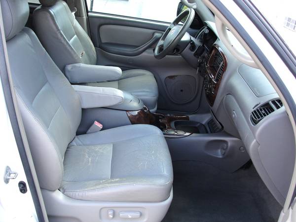 2005 Toyota Sequoia SR5 Loaded Leather JBL Power Seats! for sale in TAMPA, FL – photo 22