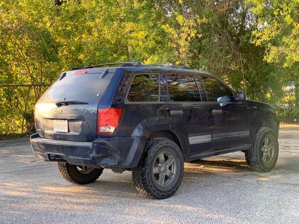 2006 Jeep Grand Cherokee Laredo, Lifted, Leather, Clean Title, NICE for sale in Houston, TX – photo 3