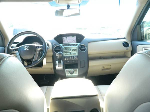 2011 Honda Pilot Touring DVD & Navigation Leather sunroof 124k miles... for sale in Marietta, GA – photo 11