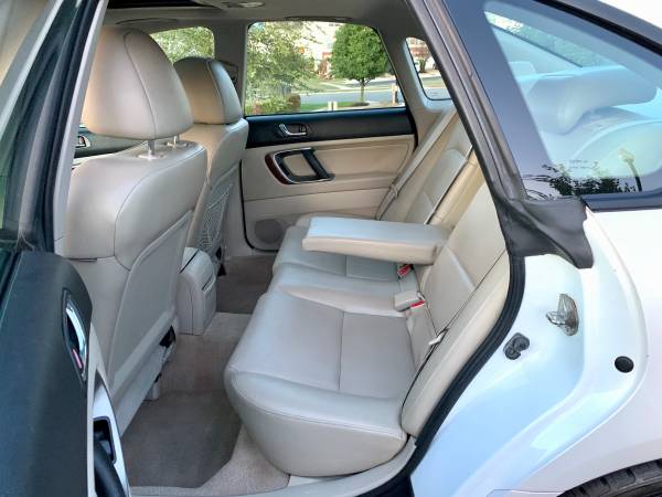 2008 Subaru Legacy 2.5i limited with 147k Clean Record and clean title for sale in MANASSAS, District Of Columbia – photo 13