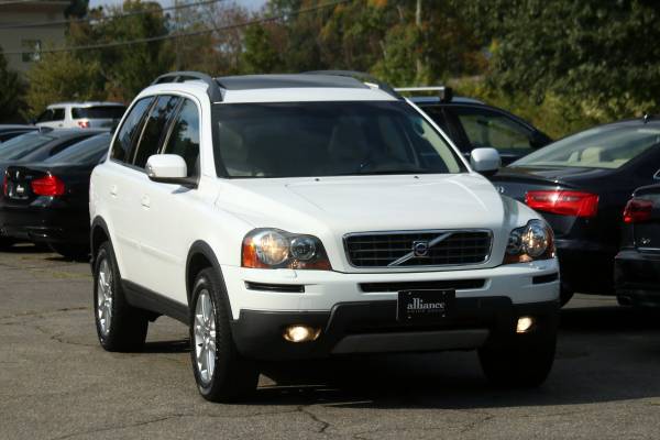 2010 Volvo XC90 3.2 AWD - heated leather, moonroof, 3rd row, financing for sale in Middleton, MA – photo 13