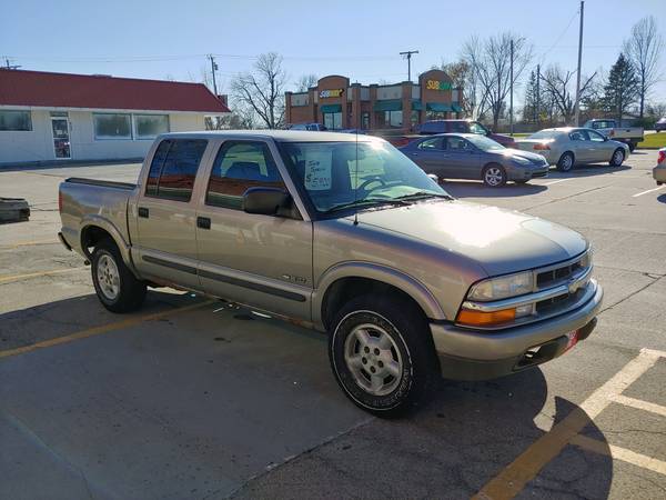 2004 Chevrolet S-10 Crew Cab 4x4 | Route69Auto - cars & trucks - by... for sale in Huxley, IA – photo 4