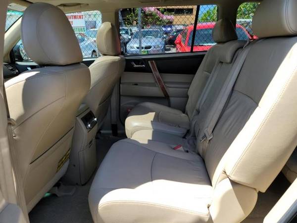 2008 Toyota Highlander 4WD 4dr Limited (SE) SUV - - by for sale in Jamaica, NY – photo 9