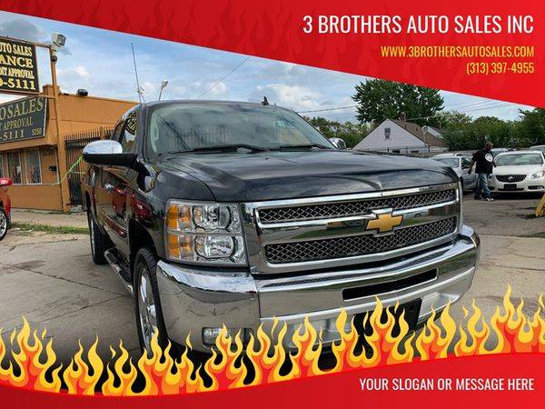 2013 Chevrolet Chevy Silverado 1500 LT 4x4 4dr Extended Cab 6.5 ft.... for sale in Detroit, MI – photo 2