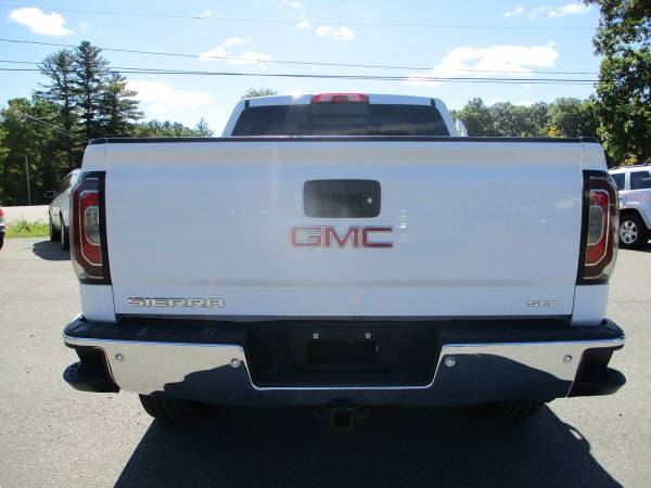 2017 GMC Sierra 1500 4x4 4WD Truck SLT Heated Leather NAV Crew Cab for sale in Brentwood, VT – photo 4
