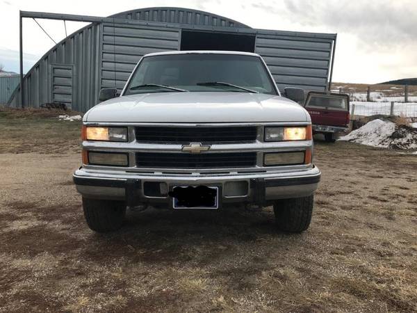 1997 Chevrolet K2500 extended cab, long box, 4x4, 6.5 turbo diesel -... for sale in Lewistown, MT – photo 3