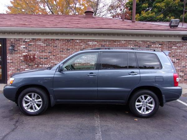 2006 Toyota Highlander Hybrid Limited AWD Seats-7, 131k Miles, Blue for sale in Franklin, MA – photo 6